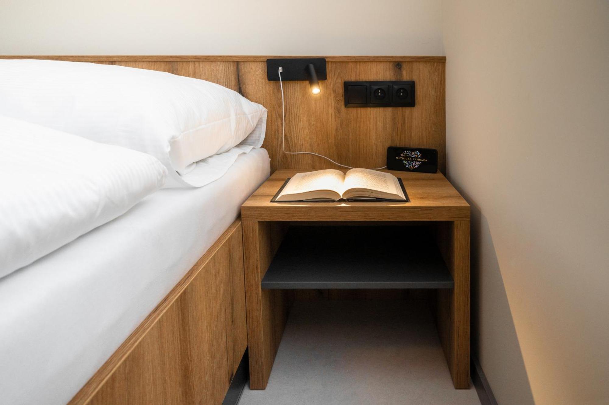 Mlynicka Zahrada Hotel Červená Voda Buitenkant foto